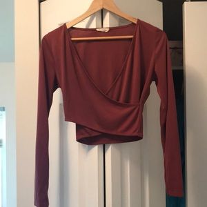 Long sleeve crop top.